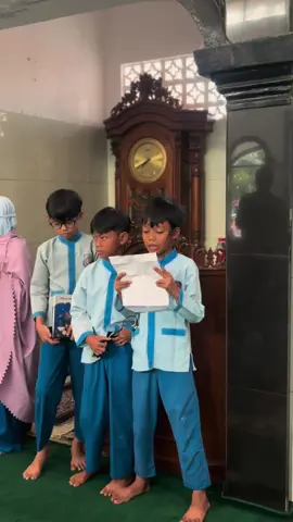 Kegiatan rutin di hari jum’at ✨                                                                                    “ Dhuha Akbar “                                                                                            SD Muhammadiyah Meruyung            #AnakSDHebat #KegiatanPositif #sdmuhammadiyah 