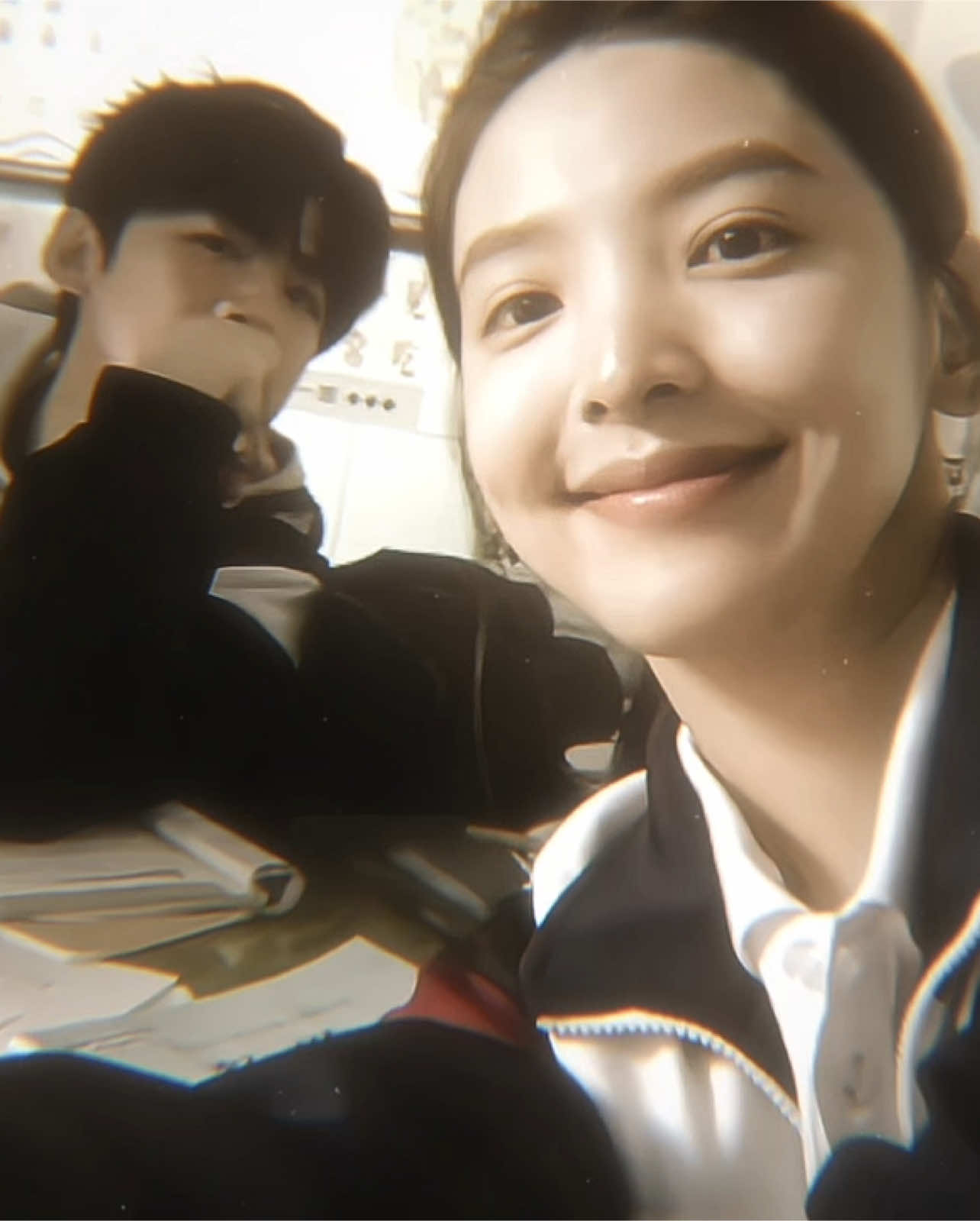 vẽ lên mái nhà thuộc về đôi ta. | id: gl.rosie | #fyp #viral #khododanh #chuongnhuocnam #bachkinhdinh #scff🍒 #hyiahn୨ৎ #nhihanhcp 