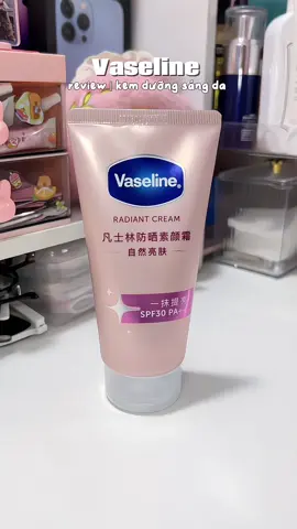 Nâng tone siu ưng #vaselinevn #hoptaccungUnilever #chamsocda #chongnang #duongtrang #fypシ #viral #xuhuong #review #unbox #xh 