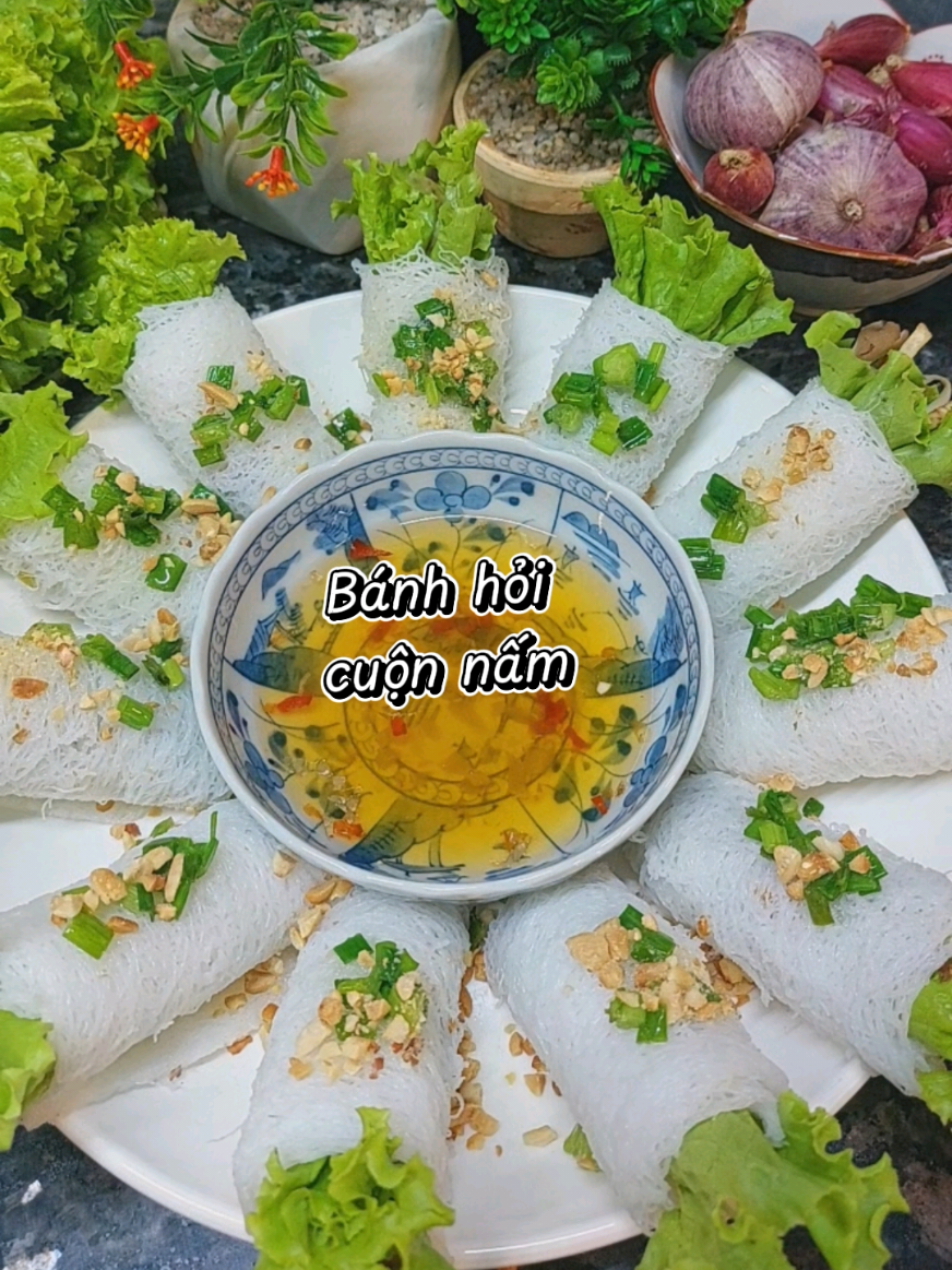 Không ai có thể cứu bạn ngoại trừ chính bản thân bạn, không ai có thể và cũng không ai sẽ làm thế. Bạn phải đi trên chính con đường mà bạn đã chọn. Bởi tốt đẹp hay khổ đau cũng là do bạn lựa chọn.#monchayngon #venhaancom #phatphapnhiemmau #phat #phatphap 