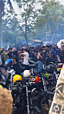 komen yang tau ini di acara mana . . . . . . . . . #touring  #rxking  #rxking135cc  #rxkingindonesia  #rxkingnusantara  #yrki  #jamnas 
