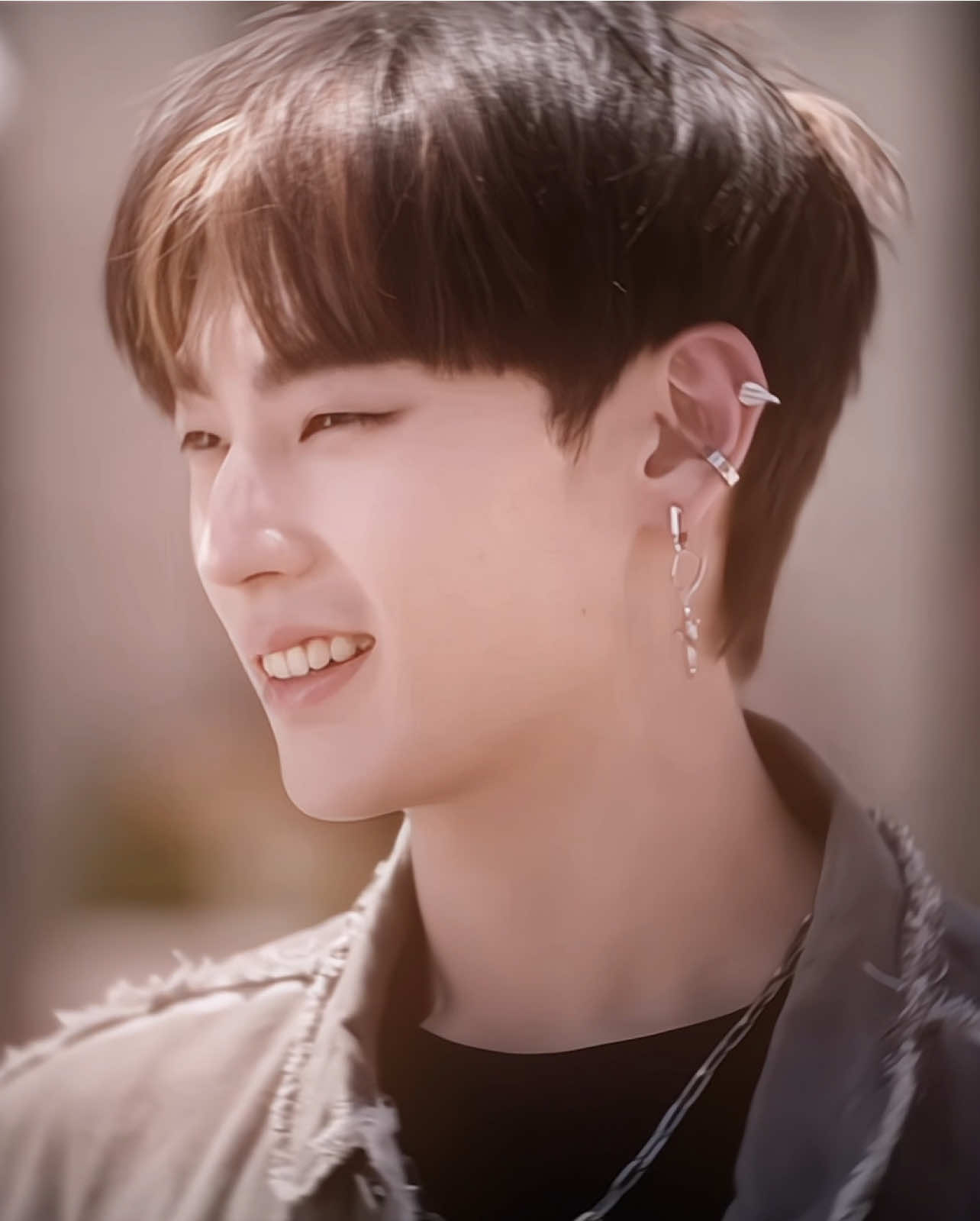 He’s so freaking hot, I’m losing my mind! #revengedlove #wangshuo #liujun #cdrama #edit #foryou #fyp @TikTok 