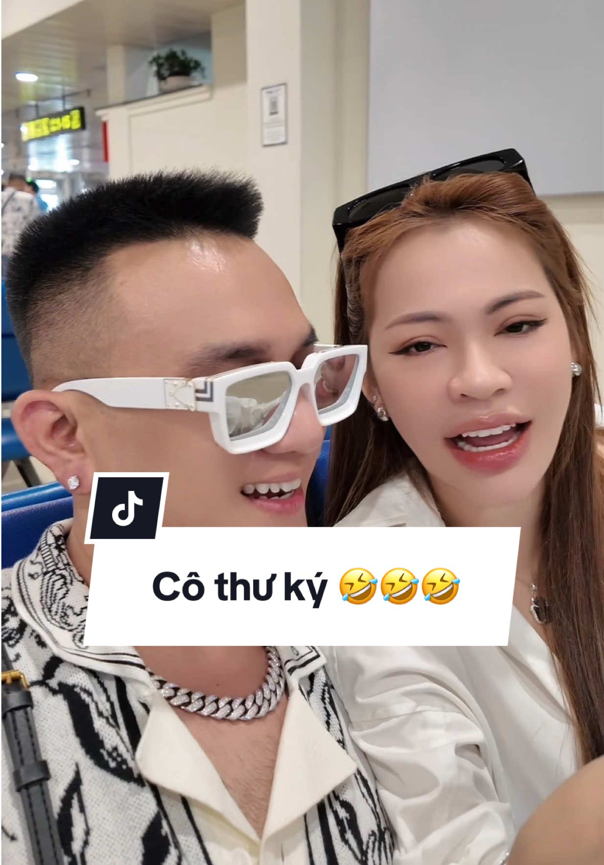 Cô thư ký đáng yêu quá nên phải yêu cầu làm thêm mới được 🤣 @VỢ ÔNG MẠNH 😎 @Vợ Chồng Ông Mạnh  #pemanhtoptop #trantrongmanh #manhdoci #manhnuochoa #vochongongmanh #voongmanh #xuhuong #ypfッ 