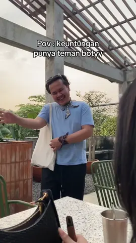 seneng banget bisa shopping bareng gurls karena ada paylater tanpa bunga!