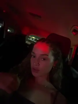 face unique 🧘🏽‍♀️🫣
