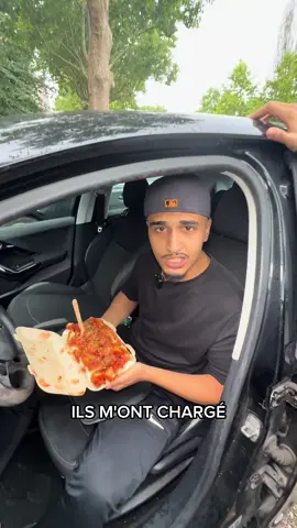 TASTY RICE CHARGER 🔫💥 🛣️Nos adresses :  🇫🇷 📍253 Rue de Belleville - Paris 19 📍11 Avenue de la Concorde - Villiers le Bel 95 📍29 Rue Gambetta - Creil 60 📍41 Rue Guynemer - Saint Denis 93 📍18 Place Alphonse Fiquet - Amiens 80 📍12 Avenue du Maréchal De Lattre de Tassigny - Valenciennes 59 📍Casablanca  #poulet #halal #sauceverte #onmangequoi #halalfood #restohalal #sandwich #pouletbraise #rotisserie #poulcook #djej #tastycrousty
