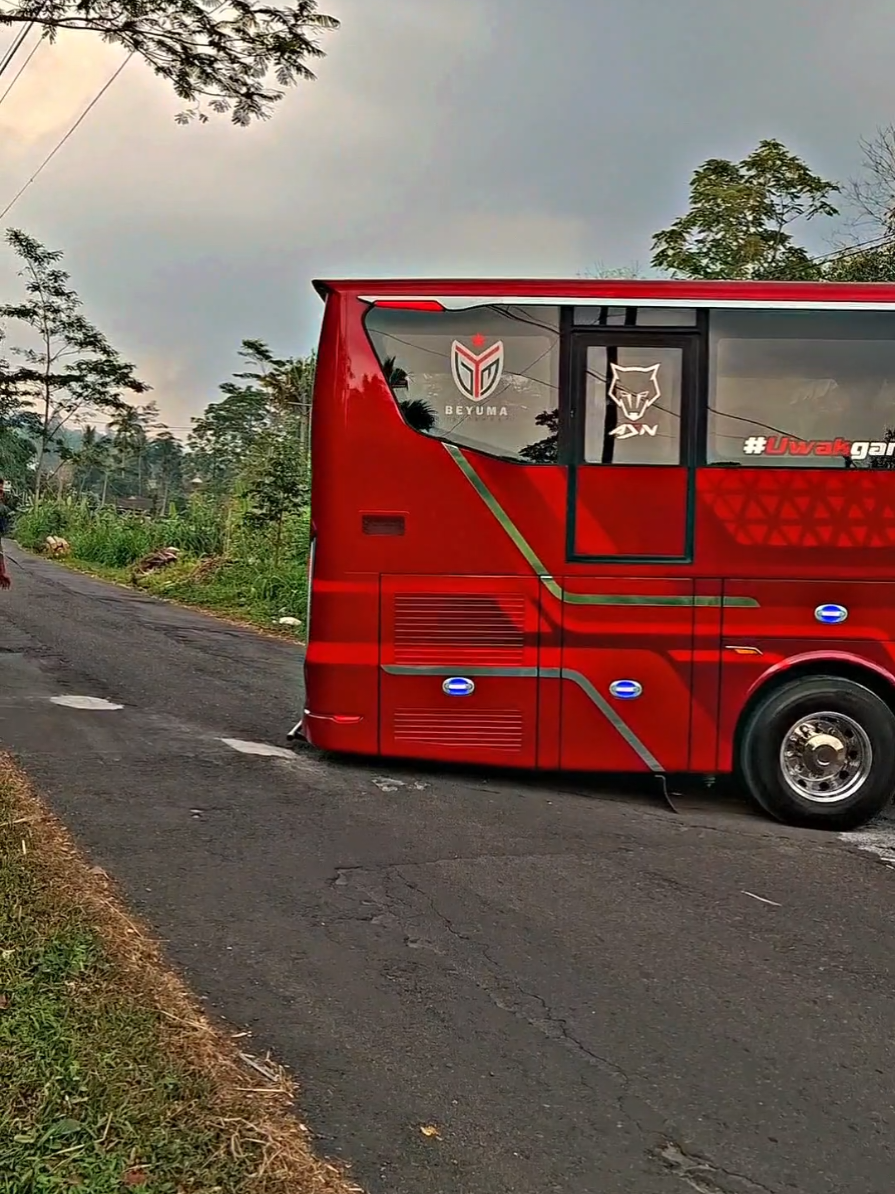 Otw Giias 2025 🚀 #beyumatrans #giias2025 #adiputro #grabag #magelang24jam #airsuspension #jetbus5 