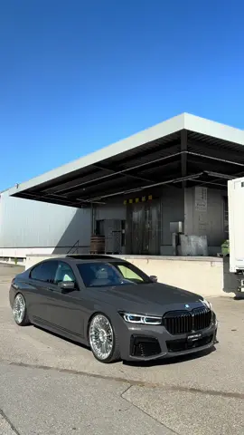 Dravit grey on swiss spec 🥵 #bmw #m750i @sternthal.ch @st_wheels_forged