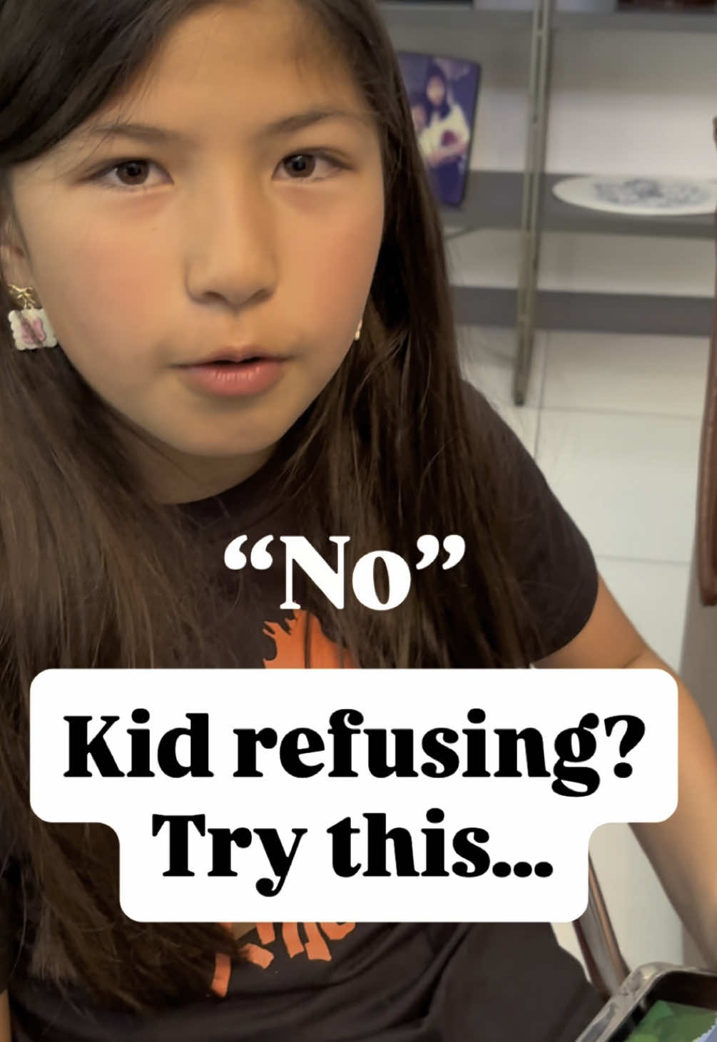 Giving two quick choices does a few important things… - Limits our demands - Gives them freedom - Helps us remain in control Don’t overuse this strategy though or else they’ll become fatigued and will show you frustration. #positiveparenting #parentinghacks #parentingtips #parentingindonesia #parentinghack #parentingadvice #parentlife #fyp 