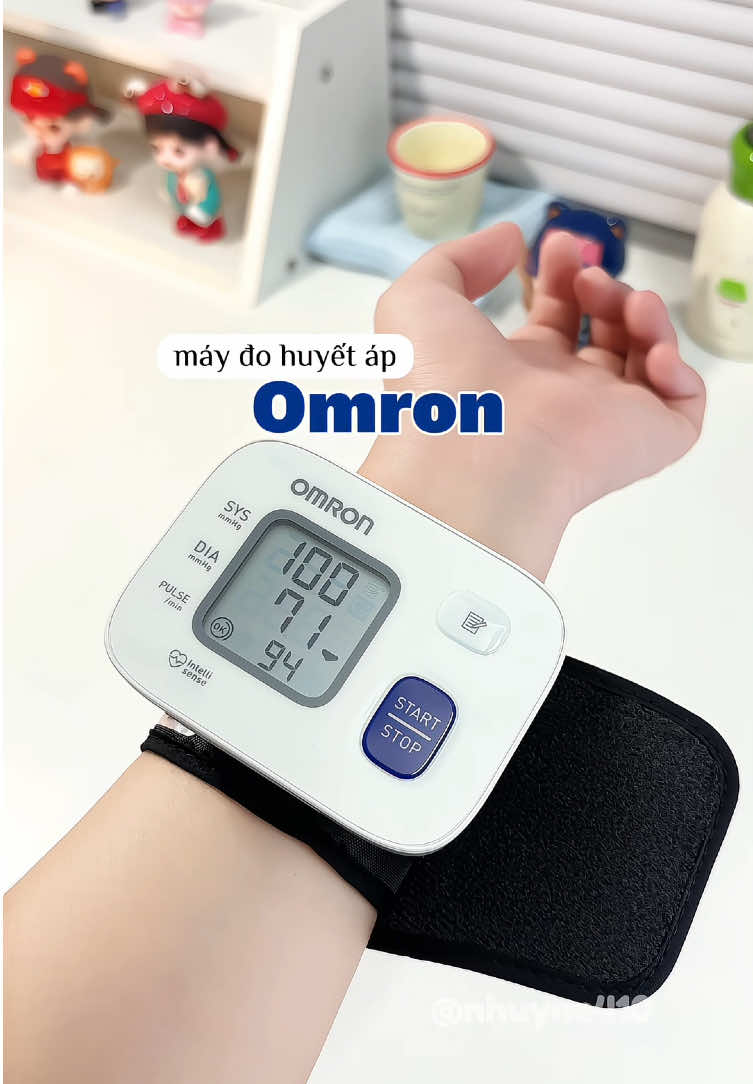 Nhà mng có người lớn thì nhất định phải có một em máy đo huyết áp ở nhà nha @Omronhealthcare.vn #hem6161 #maydohuyetap #maydohuyetaptainha #chamsocsuckhoegiadinh #quatanggiadinh #suckhoechomoinguoi #xuhuong #xh #nhuyne410 