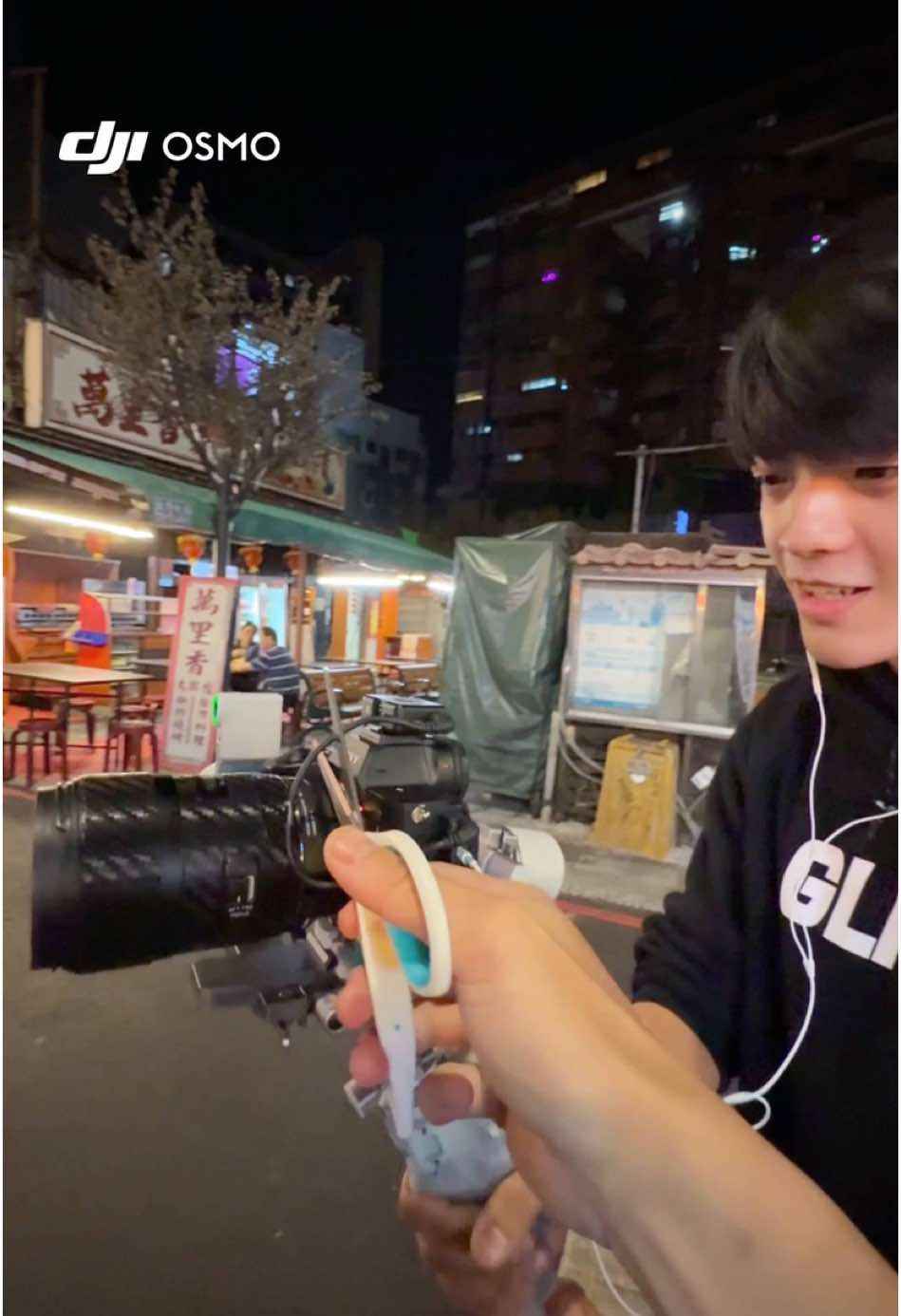 🎤 Cut the cords, not the quality. DJI Mic Mini gives you pro audio—wireless, effortless, flawless.✨ Sound check? Passed. ✅ 🎥: alan__tw #DJIMicMini #WirelessMic #ContentCreator #DJIOsmo #fyp