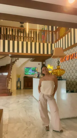 Can I like stay for another day? 😬 Spoiled by the best staff and good food here at @UNWND Boutique Hotel  @PUMA Philippines @PUMA #TheArtOfBeingChill #TravelWithAraw #travel #outfits #OOTD #dumaguete #siquijor #ugc