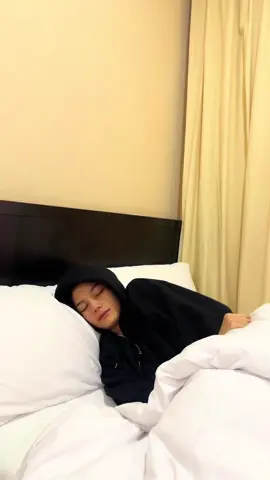 Grow, Glow, and Go with the flow💙 with Mom and Charmee Cottony by my side. I move with confidence even on heavy days! #GoWithTheFlow @Charmee Philippines 