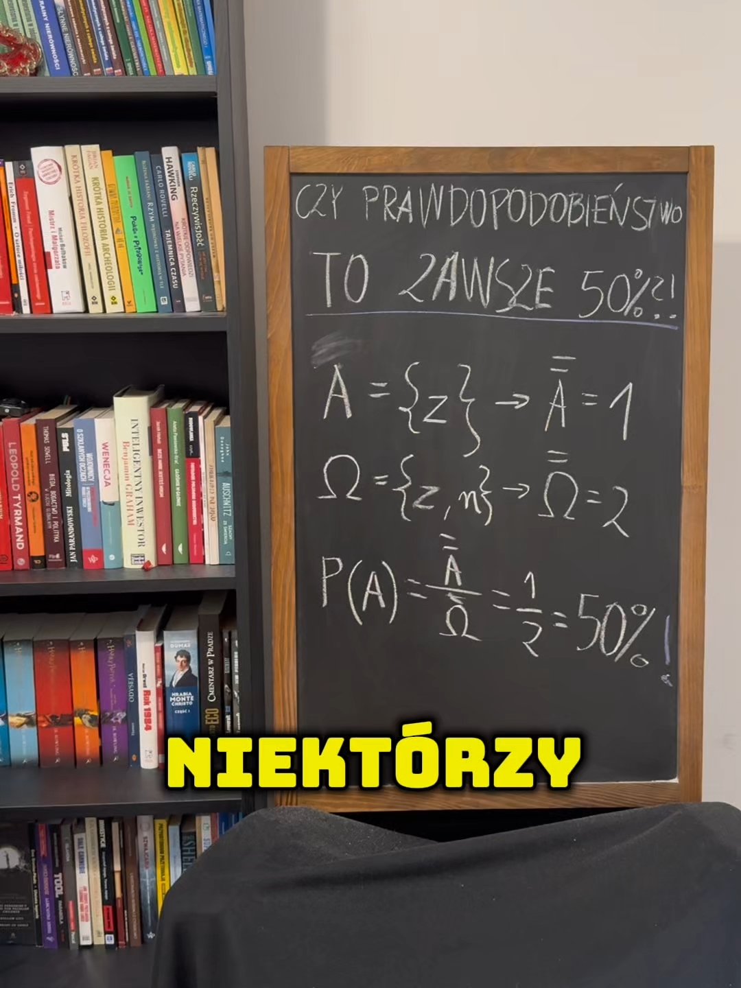 Jak udowodnić że szansa na wszystko to 50% #matematyka #prawdopodobieństwo #szkoła  Zobacz przy jakich założeniach prawdopodobieństwo to zawsze 50%  📚 Przemysław Nowak  📈 Zajęcia indywidualne: https://matematyczniwirtuozi.pl