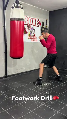 Footwork Drill Boxing 🥊 #grandfight #treinodeboxe #boxingtraining #sacodepancada #shadowboxing #jab #cruzado #gancho #comboBoxe #boxeparainiciantes #