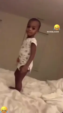 Funny baby #funnyvideos #funnymoments #failmoment #funnybaby 
