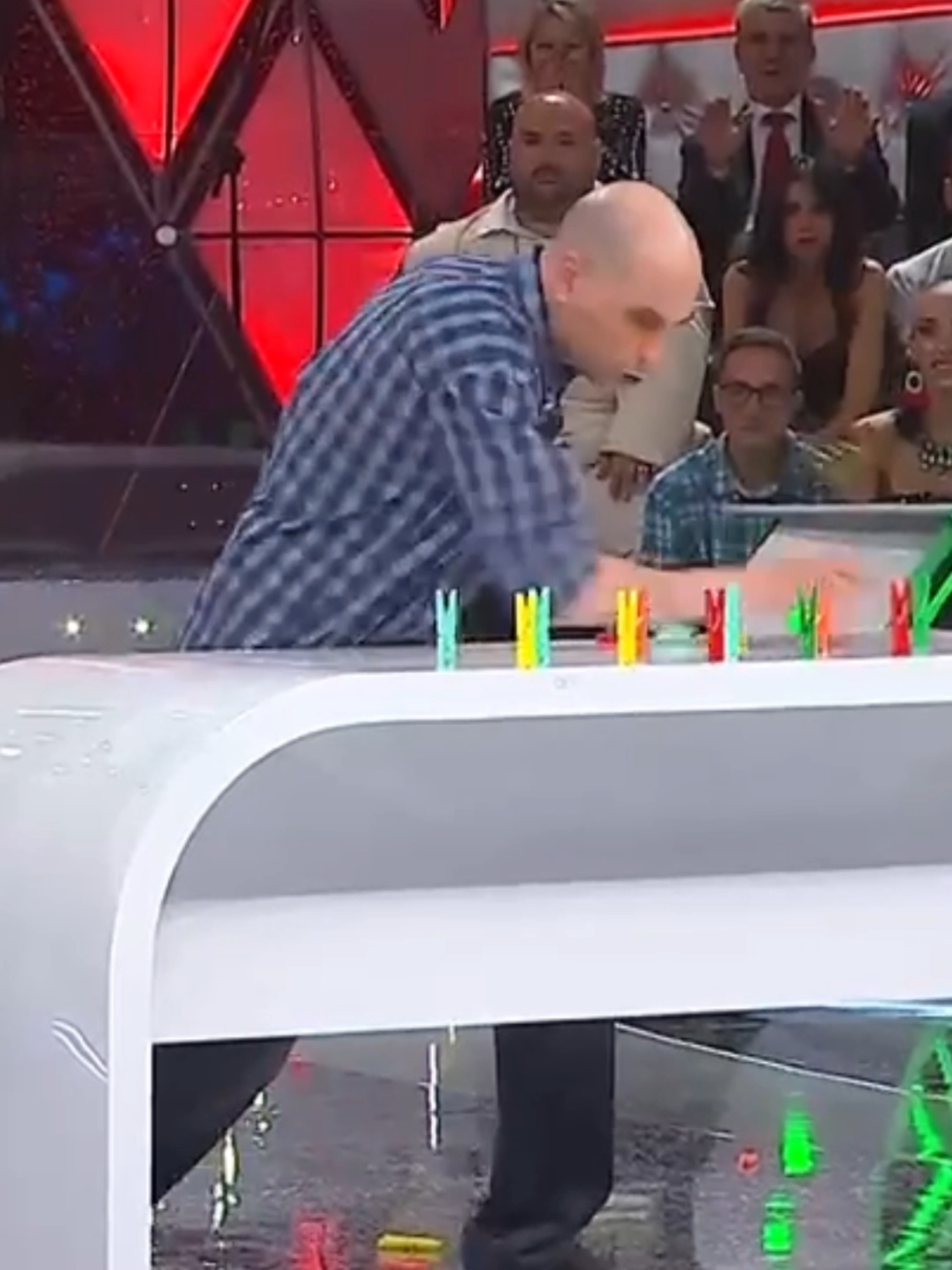 TUTUTUTUTUTU 🥷 #FacciRidere è su #RaiPlay  #DaVedere #kenlee @kenshirorealstar