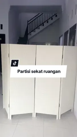 Partisi sekat ruangan ini terbuat dari rotan sintetis, dengan harga terjangkau bisa dapat yang sekat yang lumayan bagus, check out sekarang di keranjangku ambil diskonnya ##sekatruang##sekatruangan##sekatruanganminimalis##sekatrotan##sekatrotanplastik##sekatruanganrotan##pintusekatruangan