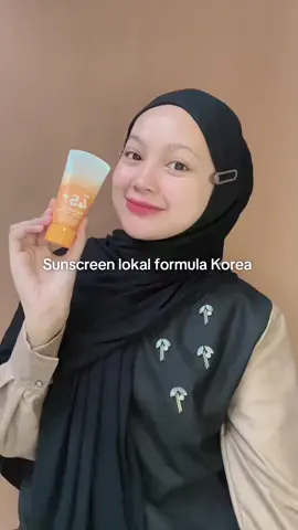 Teksturnya ringan banget! Suka pol🧡✨  #salsacosmetic #sunscreen #sunscreensalsa #moisturizer #xbcyza 