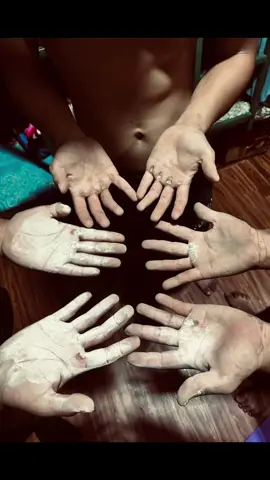 सपनाको मूल्य निकै महँगो हुन्छ साथी यसको लागि परिवार अनि घर दुबै छोड्नु पर्छ।#fypシ 