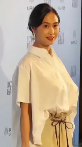 53岁的朱茵，回眸一笑依旧动人，仿佛紫霞仙子从未走远。 #港星女神 #朱茵 #紫霞仙子