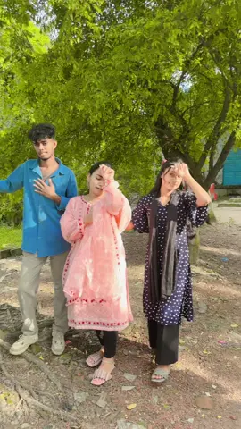 amra sbi eksathe thakle pache lok a k ki bollo na bollo oigula niya vabar smy amader nai vai😉🖕#fyp #foryou #tiktok #trending #viralvideo #foryoupage #dance #funny 