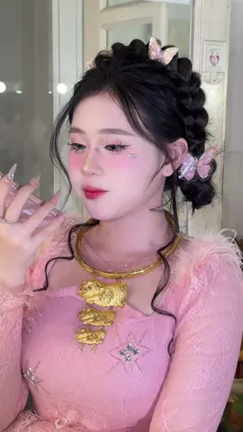 Quay đc khoảnh khắc cô 🍓 nch với ck cưng xỉu 😝 #Xuhuong #Aodai #Damcuoi #Makeupcodau #Makeup #Makeupatainha #Ngocthaomakeup #trend2025 #viral 