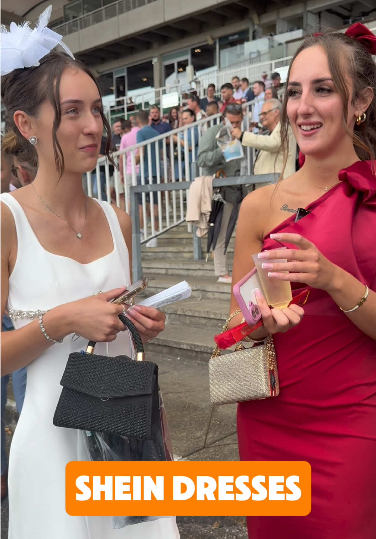 Both these ladies looking fantastic 🔥 #RacedayTV #HorseRacing #Fashion