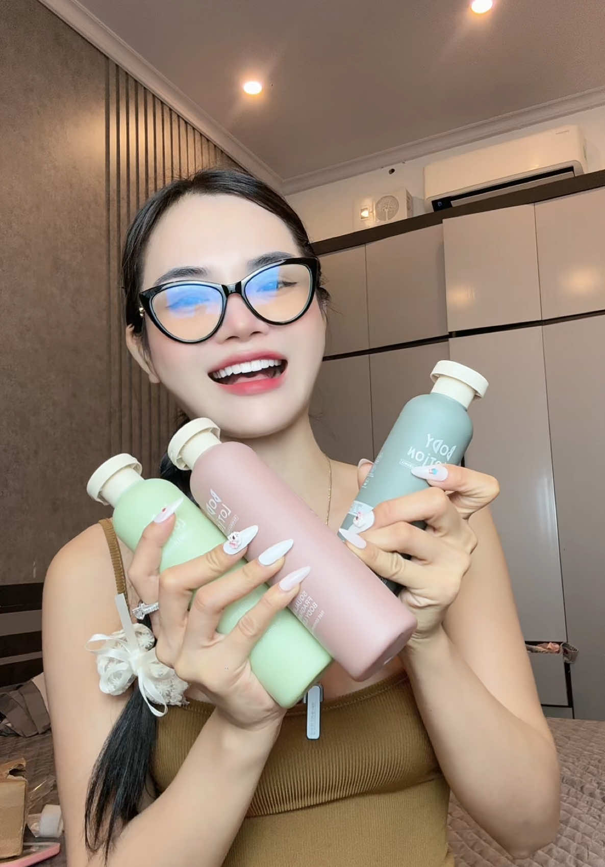 Thơm như múi mít lúc nào cũng muốn hít muốn hà #review #balytredaily #suaduongthe #zib 
