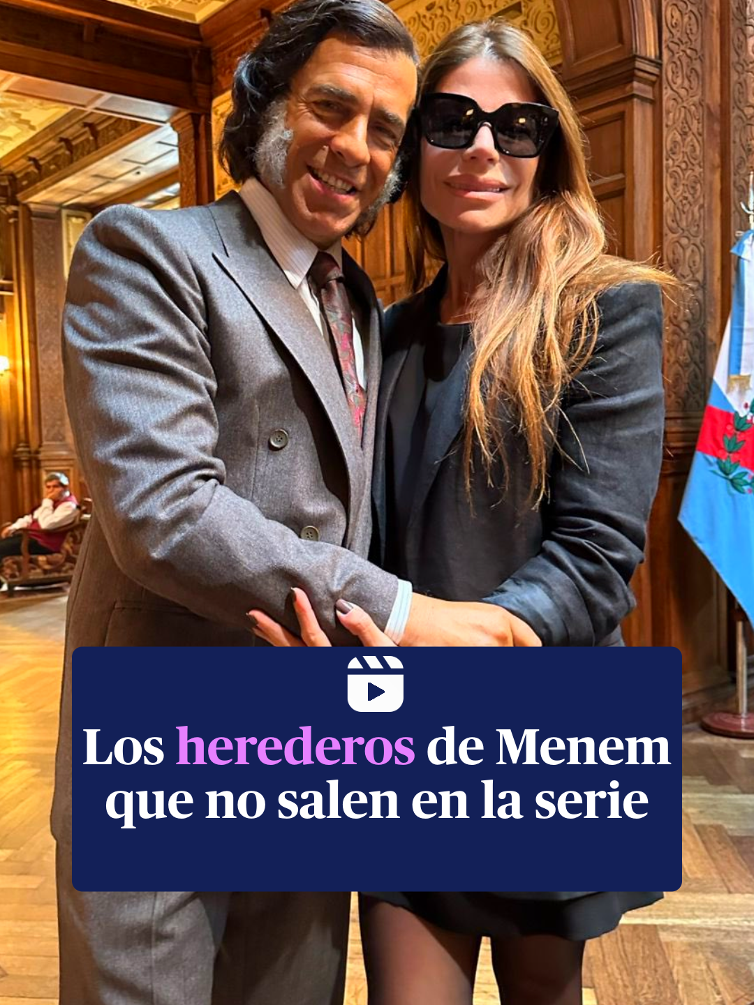 🤔🎬 ¿QUIÉNES FALTAN? La serie de Carlos Menem sigue generando polémica a casi 20 días de su estreno. Una de ellas pone en la mira la ausencia de dos de los cuatro hijos que tuvo el expresidente, y la ausencia de su nieta, Antonella, quien es hija de Carlitos Junior.   Por Isabella Di Pollina