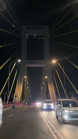 Ada cerita disetiap kilometernya🌻✨ #suasan #malam #manado #kawasanmegamasmanado #sulut_manado 🌷🍀