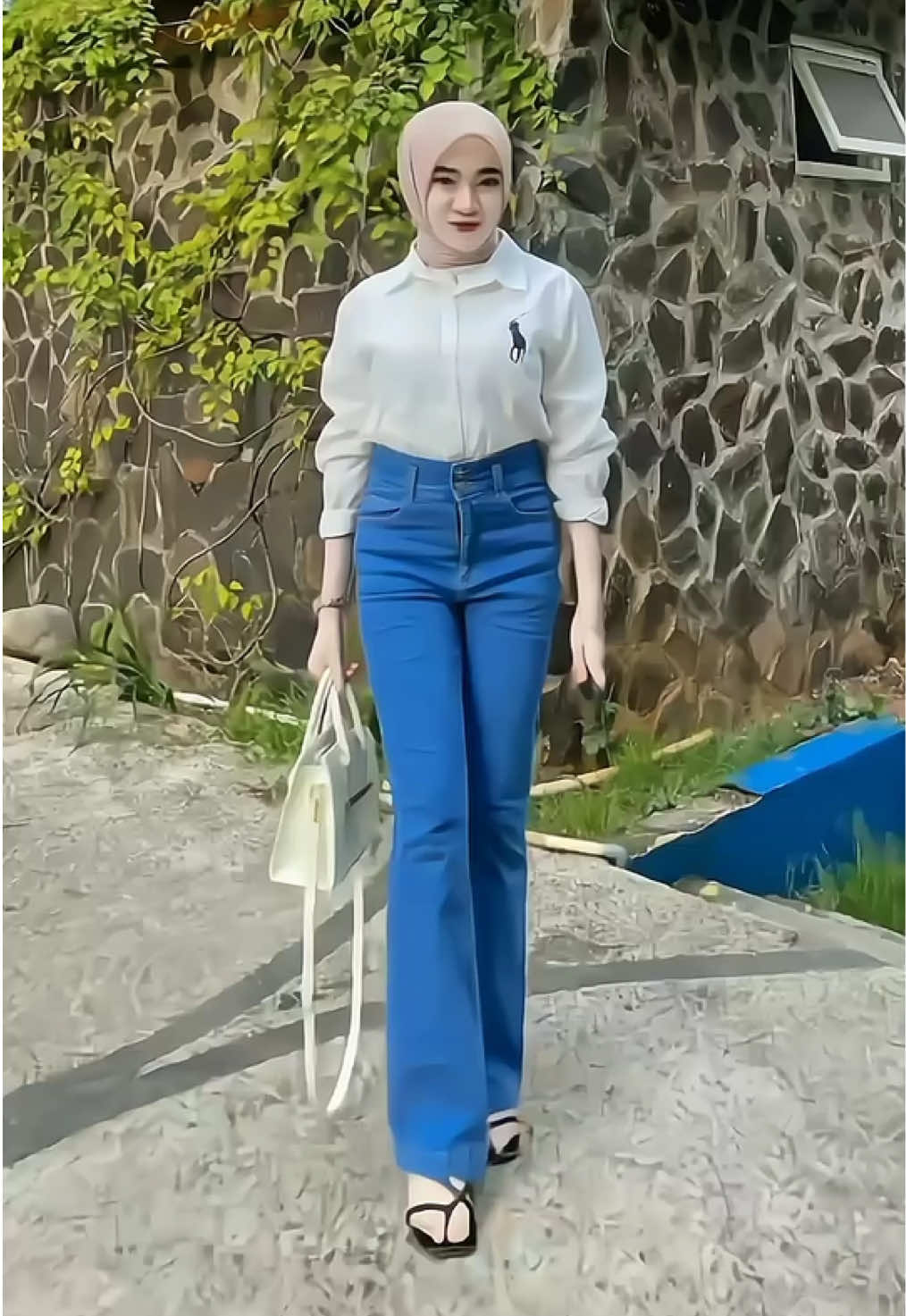 Tunjukkan Gaya Unikmu dengan Celana Jeans Cutbray Cewek Warna Medium blue Favoritmu! #cutbrayjeans #ootdfashion #fyp #masukberanda #outfitideas 