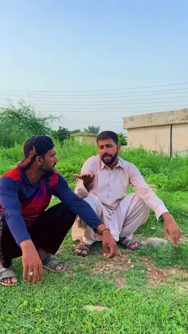 Bajti hai bhai Ek hath sy v😝😂😂#desivines #funny #foryoupage #trending #viral 