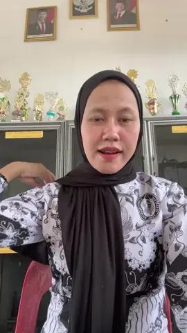 awalnya ga pede lama kelamaan jadi pede dan cocok dimuka akunya 🥰