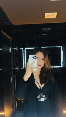 Friday Mood 🤭 #Arena #edensocialclub #foryoupage 