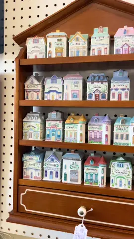 Had some cute stuff today 🪿would you pay that much for the Lenox spice village? #thrifting #thrifted #thriftwithme #antique #antiques #Vlog #comewithme #fyp #cottagecore #grannycore #momsthatthrift 