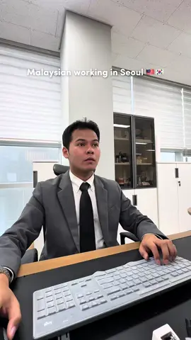 a day in my life (work edition) 💼💻 went to musinsa's hq 😳 ~ #koreavlog #lifeinseoul #lifeinkorea #workinkorea #malaysian         