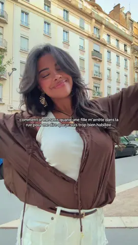 les jolies filles complimentent les jolies filles <3 ma tenue vient de chez @hm collaboration commerciale 