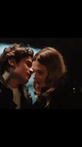 أنا عشقت الموج من اسمك 🌊😭🤍🤍💙 #foryou #fyp #explore #مسلسلات_تركية #اكسبلور #الحب_مجرد_لحظة #aşksadecebiran 