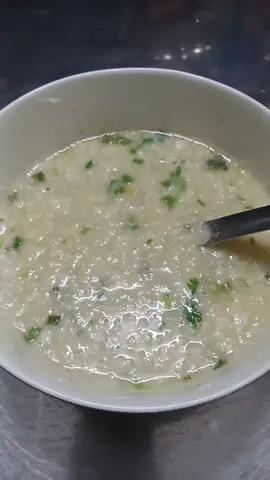 ăn cháo đêm khuya rồi uống thuốc kkkk