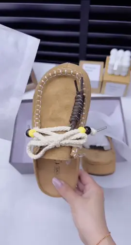 Xót xa #mitshouse #oderquangchau #giaydep 