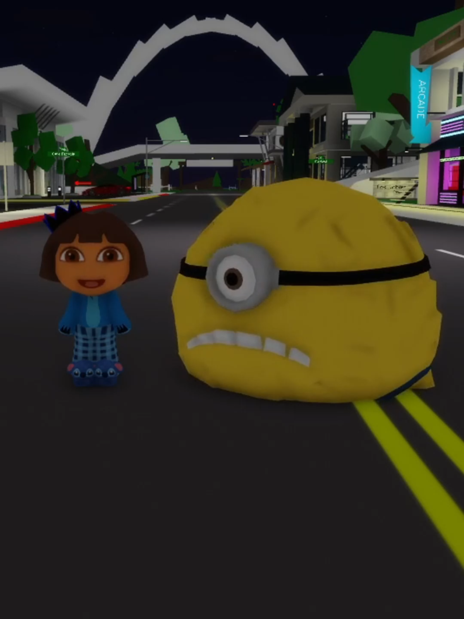 Dora y el minion con botas #tik_tok #robloxfyp #fyp #paratii #moments