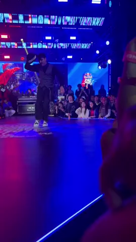 REDBULL PT.2 ⚡️⚡️.   de verdad que sueño poder estar ahí, estas fueron las preliminares!  #dancer #cdmx #fyp #baile #paratiiiiiiiiiiiiiiiiiiiiiiiiiiiiiii #danza #redbulldanceyourstyle #dayinmylife 