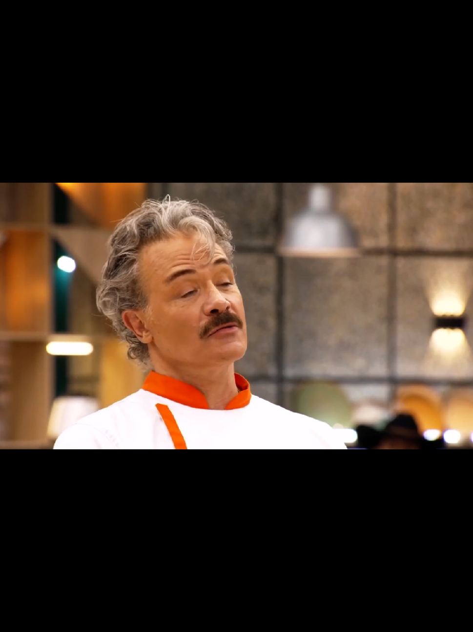 sergio sendero pone en su lugar a los chefs #sergiosendel #masterchefvip #viral #tiktok 