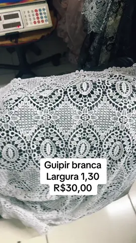Guipir branco disponível 