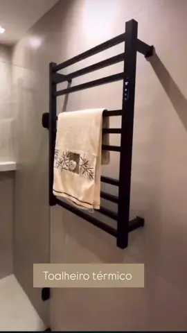 Esse toalheiro térmico salva muito, principalmente nos dias mais úmidos.#toalheiro #termico #banheiro 