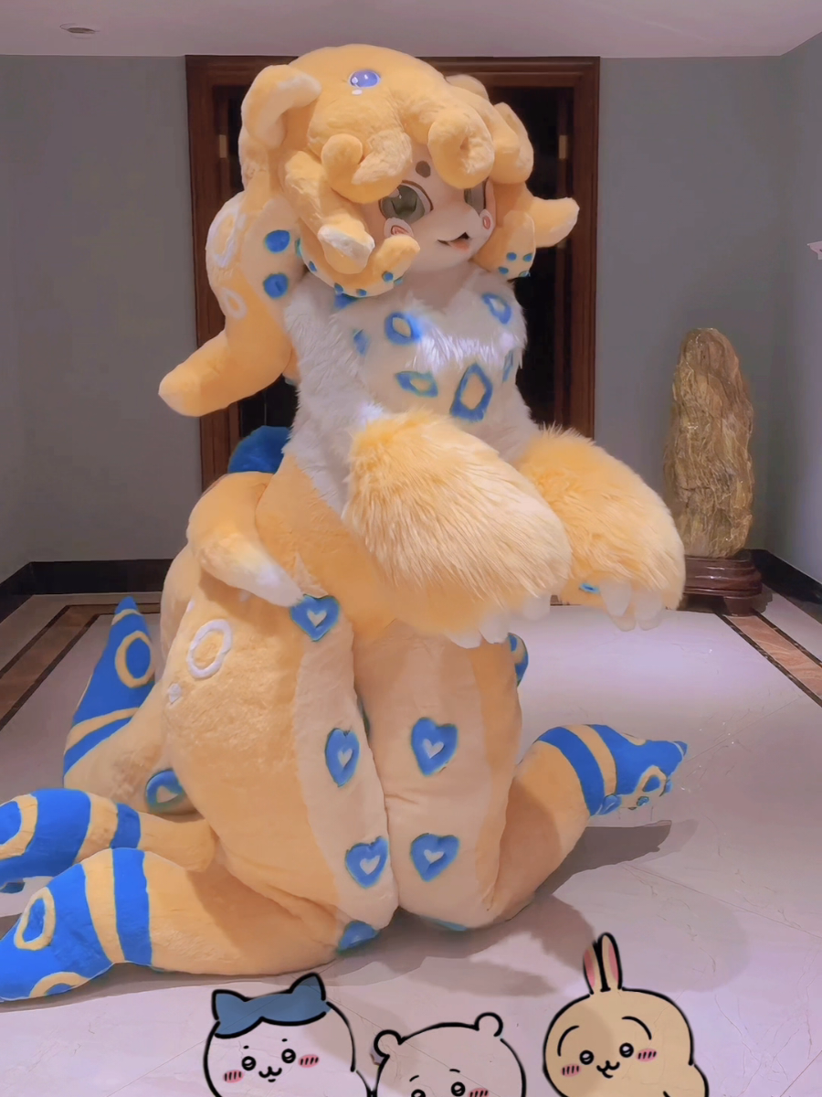 Chiikawa dance~ #fursona #fursuit #furry #furryfandom 