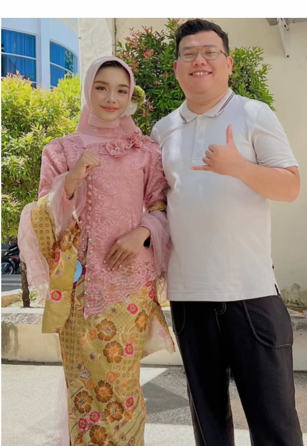 Magic Hand by @Cuwadee info booking lgsg dm dijamin hasilnya awet seperti hub xan😆#makeup #makeupsoft #makeupartist #model #models #modeling #fashion #fashiontiktok #kebaya #kartiniday #aceh #wonderfulindonesia 