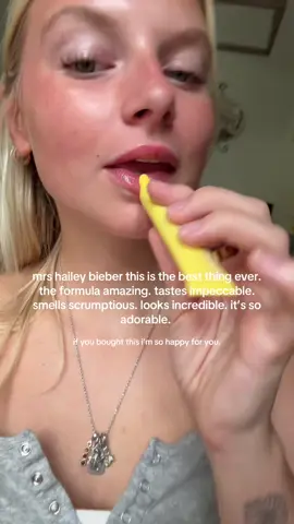 my fav thing ever right now i put it on 100x a day 💛🍋 #fyp #foryou #rhode #rhodelippeptide #haileybieber @Hailey Bieber @rhode skin 