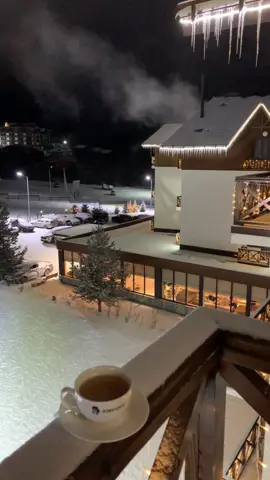 #ثلج_ثلج_عم_شتي_الدني_ثلج #سفر#جورجيا #فندق_كريستال#شتاء_باكورياني 